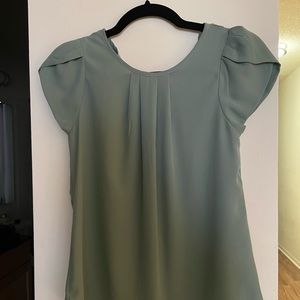 XS top with cap sleeves